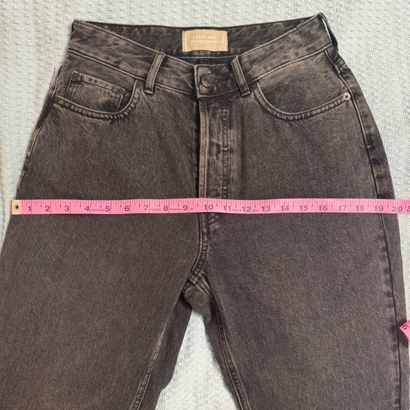 Everlane The Curvy 90’s Cheeky Straight Leg Jeans in Faded Black - Size 27 Crop - Picture 9 of 11